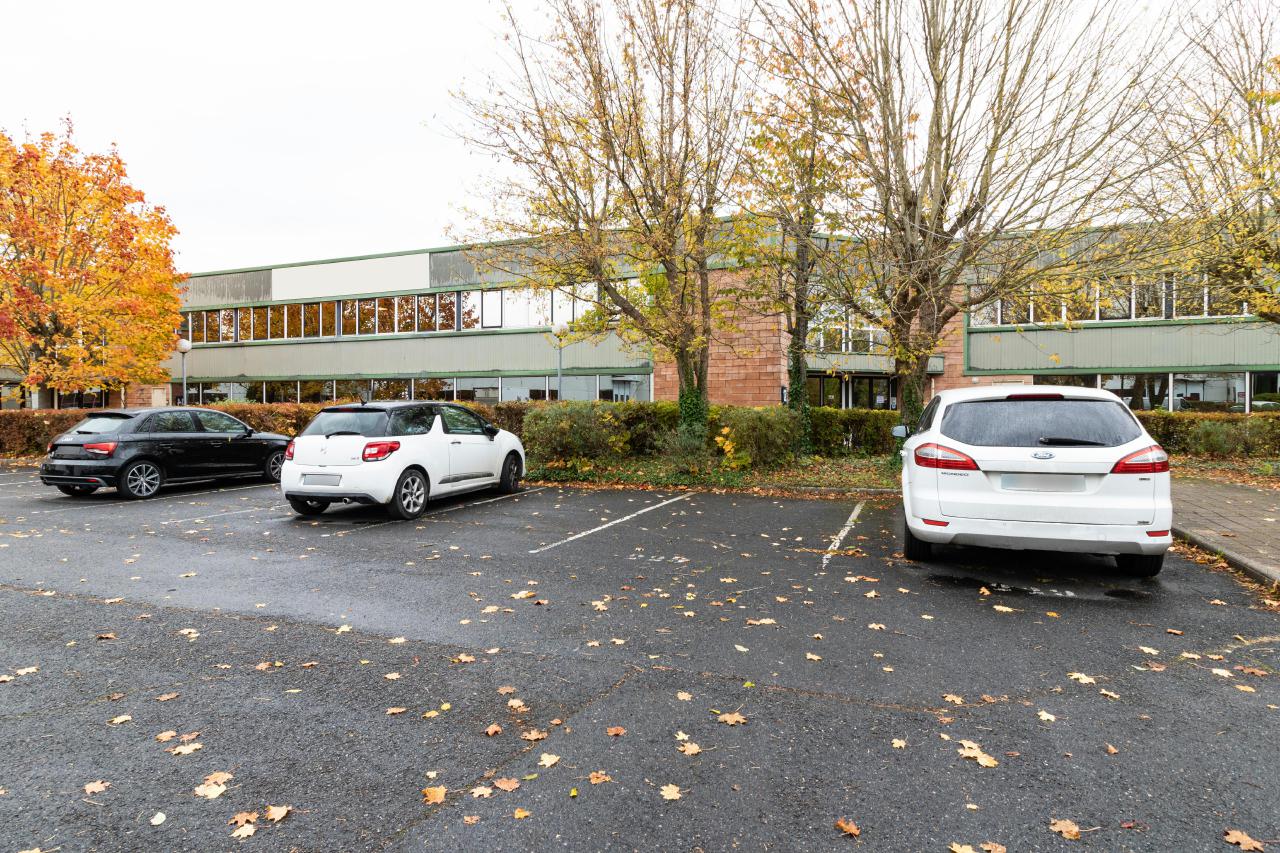 Bureau Saint Thibault des Vignes 414m² Location bureau Saint Thibault des Vignes Seine-et-Marne OLBUR2205554 1